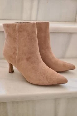 Stiefelette Bilbao -Mode Dessous Geschäft Anadirunsubtitulo 2022 09 05T184305.400