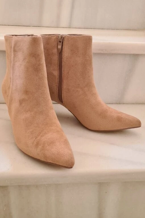 Stiefelette Bilbao -Mode Dessous Geschäft Anadirunsubtitulo 2022 09 05T184325.020