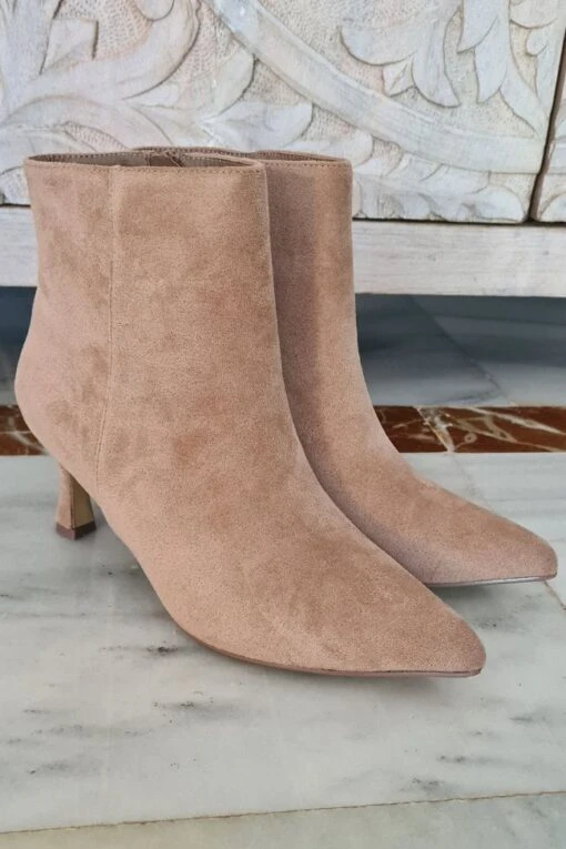 Stiefelette Bilbao -Mode Dessous Geschäft Anadirunsubtitulo 2022 09 05T184420.586