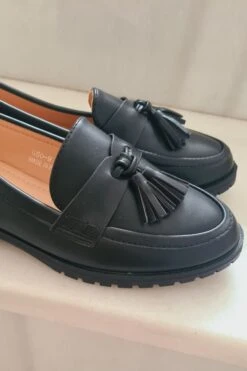 Klassische Flache Loafer Schwarz -Mode Dessous Geschäft Anadirunsubtitulo 2022 09 13T152435.934