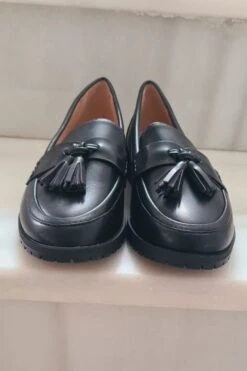 Klassische Flache Loafer Schwarz -Mode Dessous Geschäft Anadirunsubtitulo 2022 09 13T152507.954