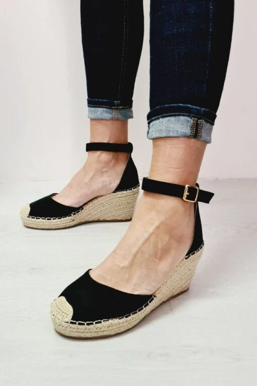 Sandale Mit Plateau Lena -Mode Dessous Geschäft Disenosintitulo 2022 02 25T132443.988