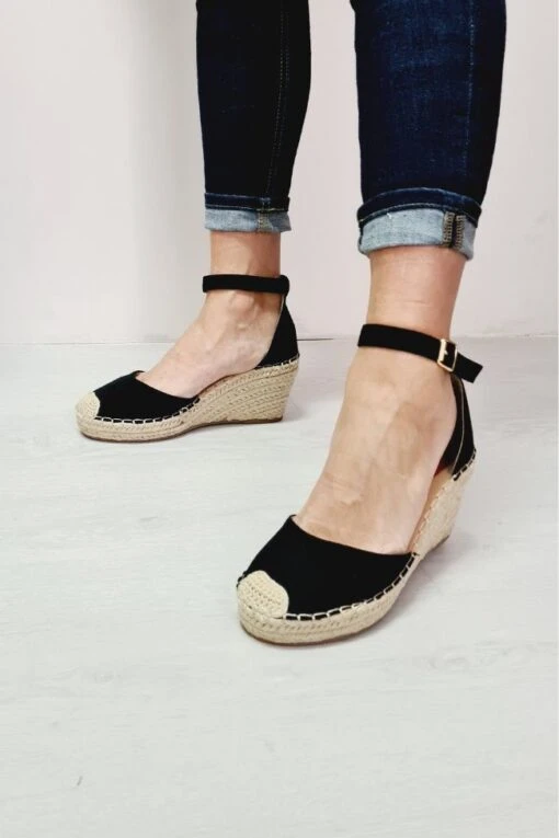Sandale Mit Plateau Lena -Mode Dessous Geschäft Disenosintitulo 2022 02 25T132516.479