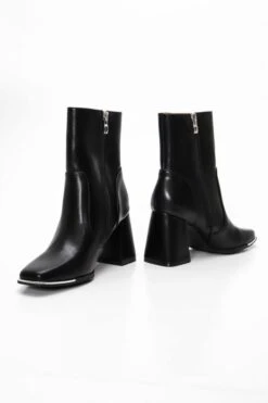 Stiefelette Florencia Schwarz -Mode Dessous Geschäft botines florencia negro pasarelle 2