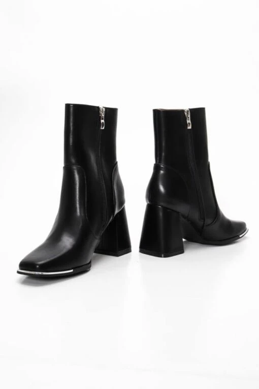 Stiefelette Florencia Schwarz -Mode Dessous Geschäft botines florencia negro pasarelle 2