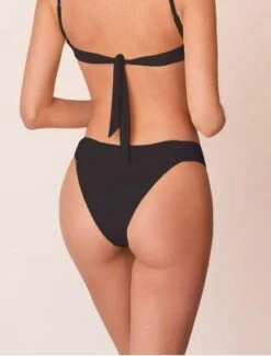 Bikiniunterteile Mallorca -Mode Dessous Geschäft braguita bikini mallorca pasarelle 3