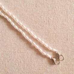 Halskette Aufhänger Maske Masken Perlenkunststoff -Mode Dessous Geschäft collar colgador mascarillas perlas plast pasarelle 829414