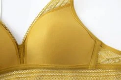 Weißes Dessous-Set -Mode Dessous Geschäft conjunto lenceria blanca pasarelle 923695