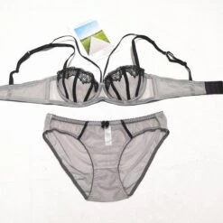 Font-Dessous-Set -Mode Dessous Geschäft conjunto lenceria font pasarelle gris 70b 621139