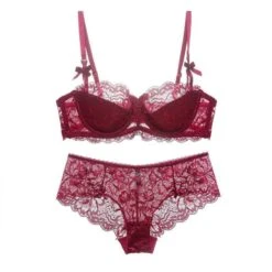 Riviera Ensemble -Mode Dessous Geschäft conjunto riviera pasarelle 4