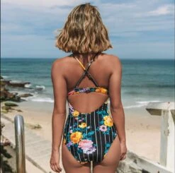 Badeshorts Mit Streifendruck Und Spitze -Mode Dessous Geschäft etrg