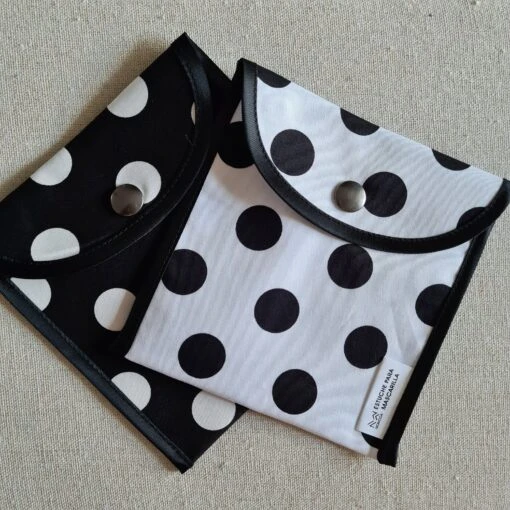 Polka Dot Maske Stoffbezug -Mode Dessous Geschäft funda tela para mascarillas lunares pasarelle 589525 scaled