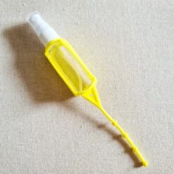 Tragbarer Schlüsselanhänger Für Desinfektionsgel -Mode Dessous Geschäft llavero portatil para gel desinfectante pasarelle amarillo 906498