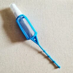 Tragbarer Schlüsselanhänger Für Desinfektionsgel -Mode Dessous Geschäft llavero portatil para gel desinfectante pasarelle azul 713732