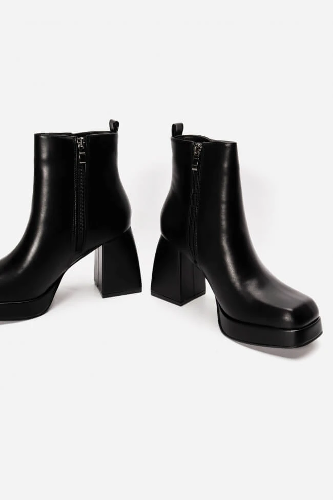 Stiefelette Tacon Sintra Schwarz 7 Stiefelette Tacon Sintra Schwarz – Bild 5