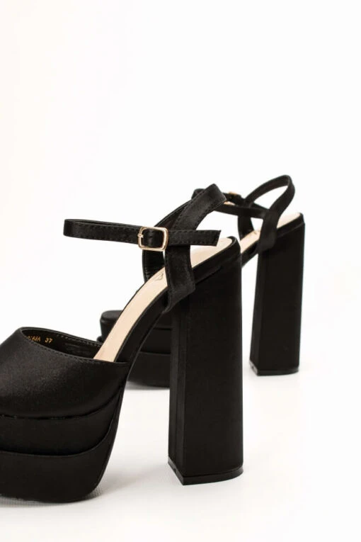 Milan Hohe Sandale -Mode Dessous Geschäft pedila saten me mpareta fiapa 63377 4zsz