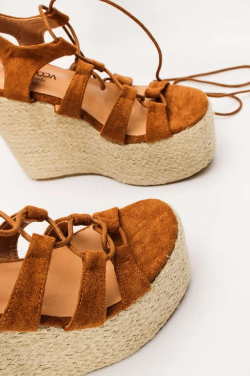 Albanische Sandalen Aus Braunem Leder -Mode Dessous Geschäft platformes espantrigies lace up 62999 ut12