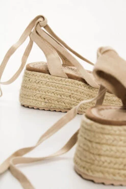 Sucre Beige Sandale -Mode Dessous Geschäft platformes espantrigies lace up 63247 7xt0 2096f70a 2e38 4f3a 9203 91db75c8a7ff