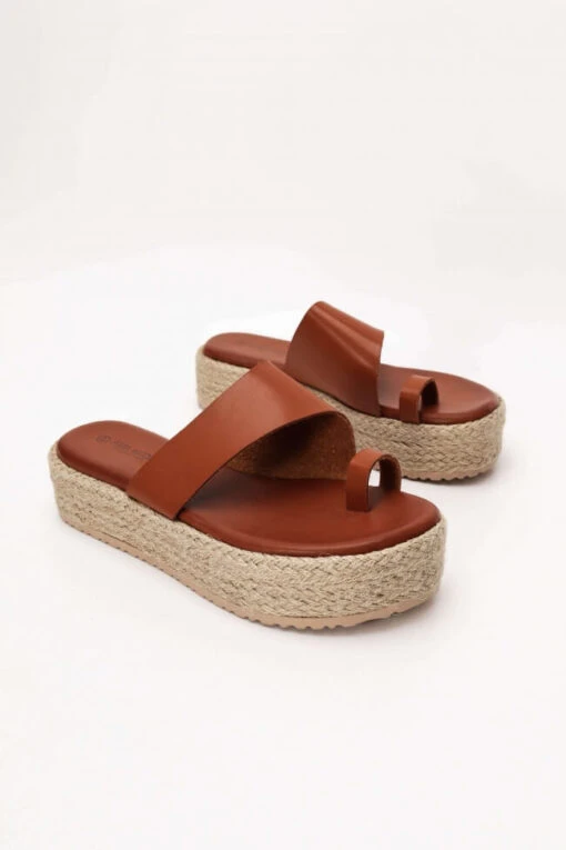 Zehenstegsandale -Mode Dessous Geschäft platformes me fardu louraki 68197 46kk
