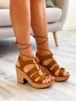 Keilsandale Cuerdas -Mode Dessous Geschäft sandalia cuna cuerdas pasarelle 4
