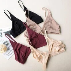 Basic-BH -Mode Dessous Geschäft sujetador basic pasarelle 3