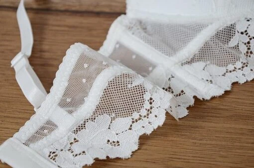 Spitzen-BH Florale Spitze -Mode Dessous Geschäft sujetador encaje floral pasarelle 10