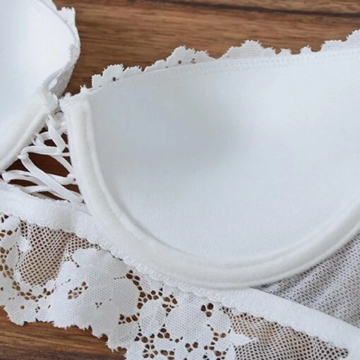 Spitzen-BH Florale Spitze -Mode Dessous Geschäft sujetador encaje floral pasarelle 4